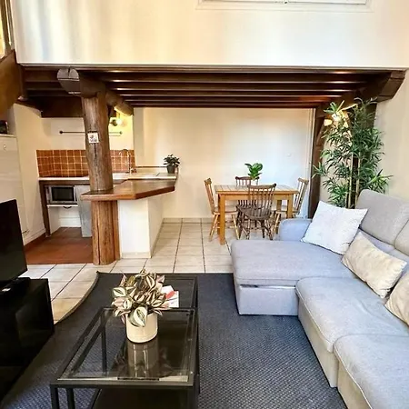 Belfort 2 Bedrooms Croix Rousse Apartment *
