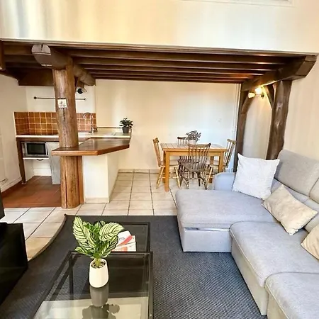Belfort 2 Bedrooms Croix Rousse Apartment Lyon